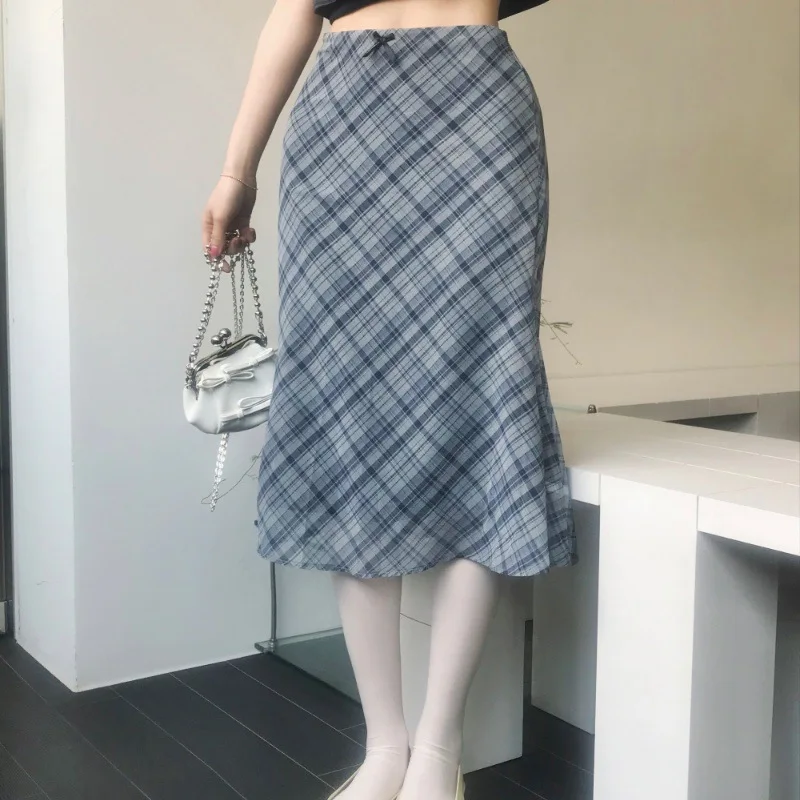 Vintage Midi Plaid Striped Print Skirts Women Sweet Loose Pleated Ladies Skirt High Waist Korean Style Woman Skirts
Vintage Midi Plaid Striped Print Skirts Women Sweet Loose Pleated Ladies Skirt High Waist Korean Style Woman Skirts