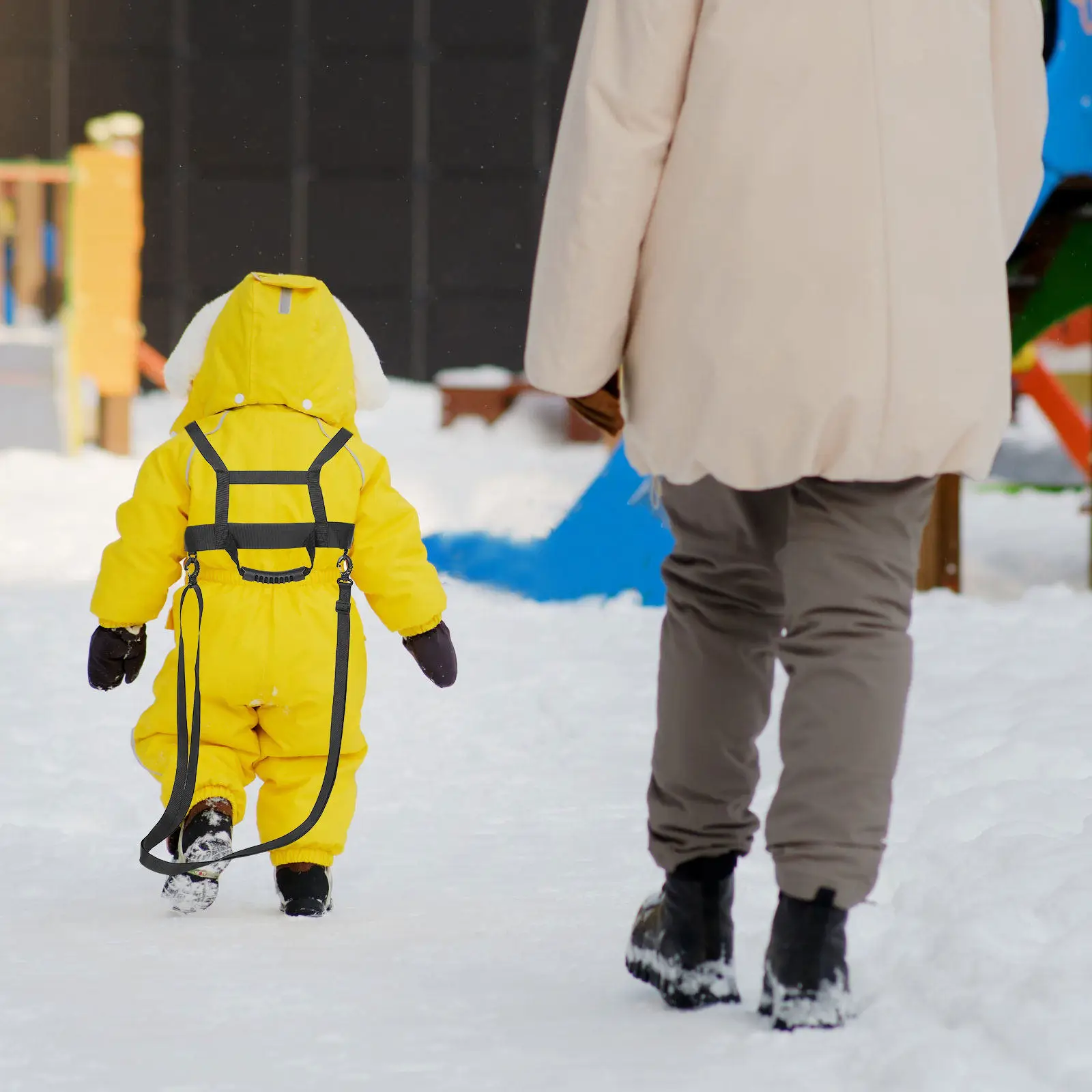 Ski Adjustable Training Harness for Snowboard Skiing Skating Stability Control Leash for Young Skiers
Ski Adjustable Training Harness for Snowboard Skiing Skating Stability Control Leash for Young Skiers