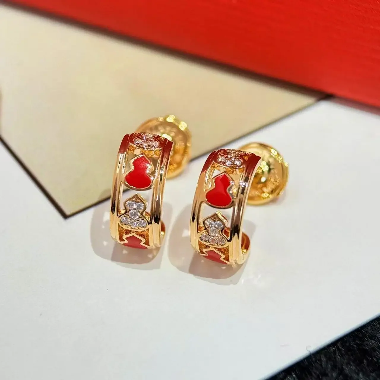 Серьги Lucky Gourd, женские антиаллергенные серьги из чистого серебра, простой и уникальный дизайн, серьги, подарок на день рождения
Серьги Lucky Gourd, женские антиаллергенные серьги из чистого серебра, простой и уникальный дизайн, серьги, подарок на день рождения