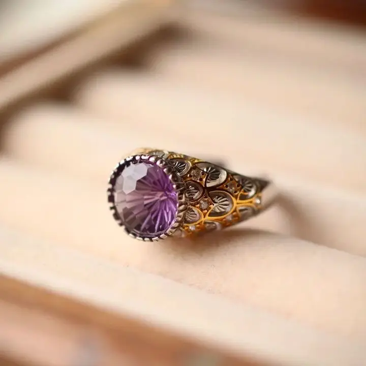 High quality 925 sterling silver ring. Natural amethyst. Women's vintage rings. Italian craft fireworks cutting. Glamour luxury
High quality 925 sterling silver ring. Natural amethyst. Women's vintage rings. Italian craft fireworks cutting. Glamour luxury