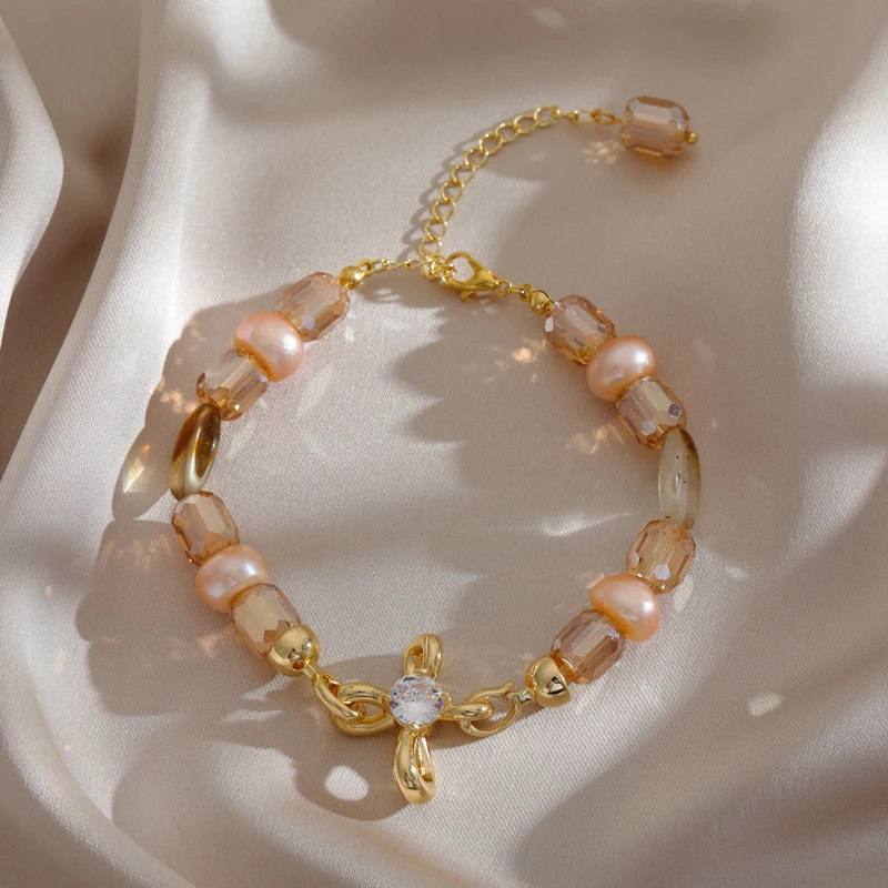 Korean Fashion Flower Zircon Natural Pearl Bracelet for Women Luxury Exquisite Crystal Cuff Bracelet Jewelry Accessories Gift
Korean Fashion Flower Zircon Natural Pearl Bracelet for Women Luxury Exquisite Crystal Cuff Bracelet Jewelry Accessories Gift