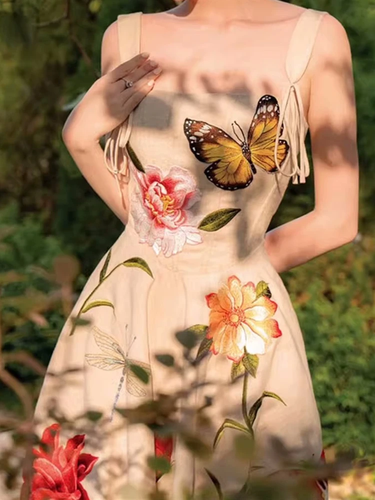 2023 Sleeveless Runway Print Floral Dresses Boho Beach Summer Sundress Women Lace Party Backless Sexy Woman Embroidery Dress
2023 Sleeveless Runway Print Floral Dresses Boho Beach Summer Sundress Women Lace Party Backless Sexy Woman Embroidery Dress