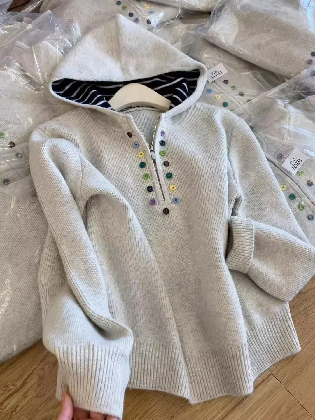 ay Striped Hooded Knitted Sweater Women's Design Sense Youthful Versatile f Zipper Color Bule Decoration New Arrival
ay Striped Hooded Knitted Sweater Women's Design Sense Youthful Versatile f Zipper Color Bule Decoration New Arrival