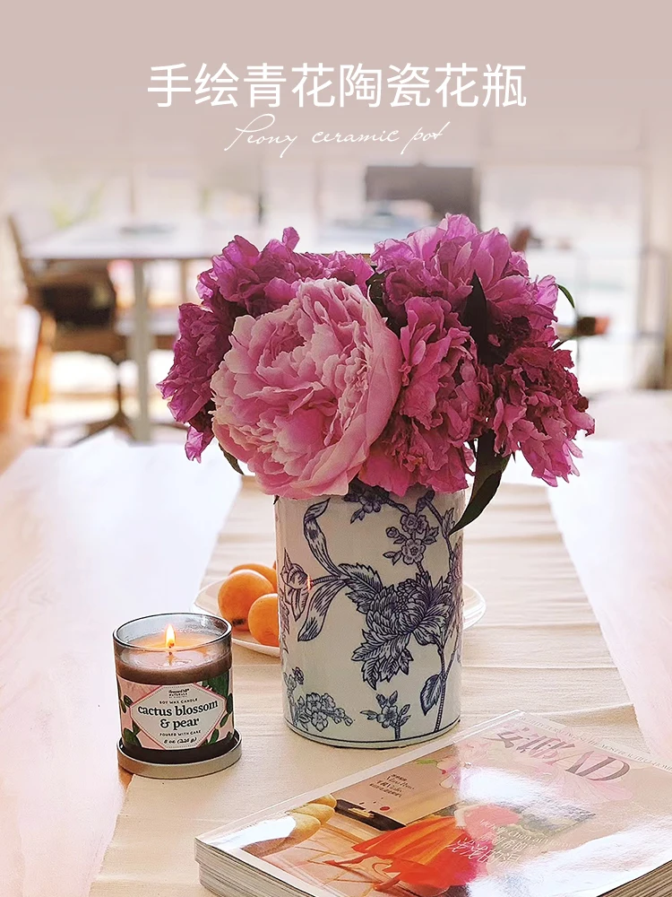 Blue And white Oorcelain Vases Chinese Style Classic Blue And White Porcelain Vases Can Be Hydroponic
Blue And white Oorcelain Vases Chinese Style Classic Blue And White Porcelain Vases Can Be Hydroponic