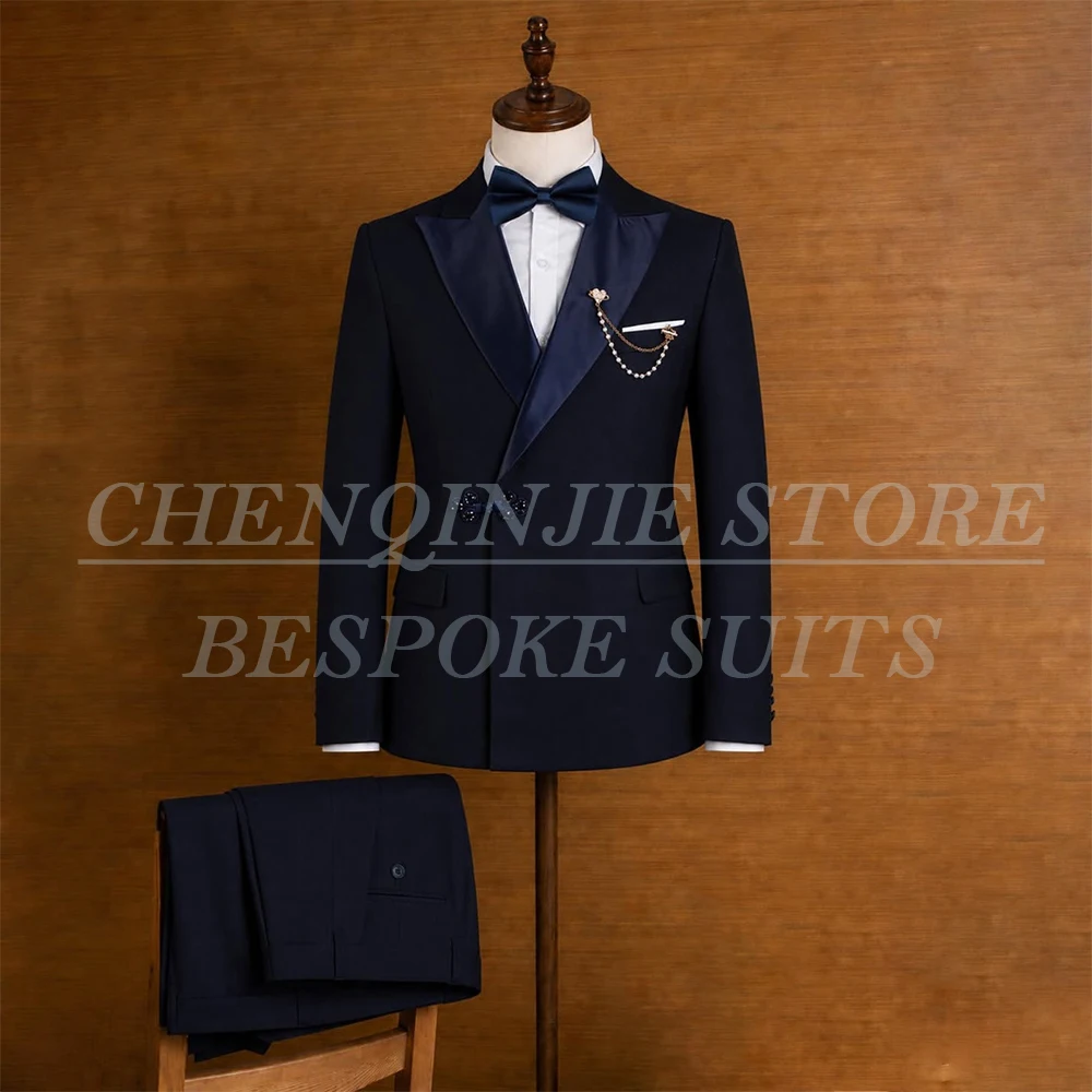 Elegant Double Breasted Satin Peak Lapel Navy Blue Men's Suits Fashion Business Slim Fit 2 Piece Jacket Pants Blazer Terno
Elegant Double Breasted Satin Peak Lapel Navy Blue Men's Suits Fashion Business Slim Fit 2 Piece Jacket Pants Blazer Terno