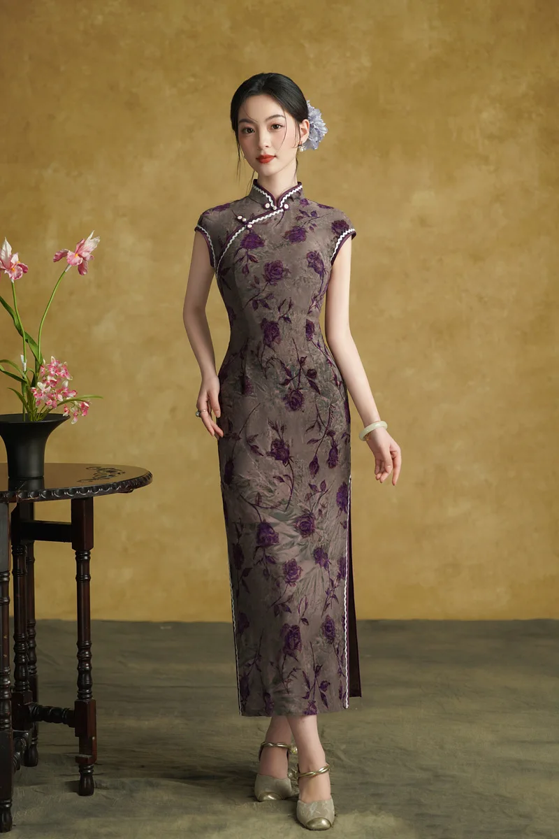 Chinese Style Short Sleeve Print Cheongsam Daily Summer Vintage Flocking Qipao Dress For Women
Chinese Style Short Sleeve Print Cheongsam Daily Summer Vintage Flocking Qipao Dress For Women