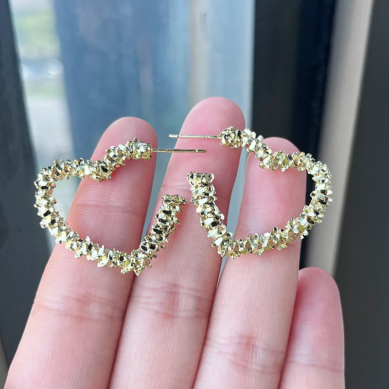 Luxury Distorted Heart Shaped Earrings For Woman Lady Exquisite Love Geometric Alloy Earrings Trendy Casual Banquet Jewelry Gift
Luxury Distorted Heart Shaped Earrings For Woman Lady Exquisite Love Geometric Alloy Earrings Trendy Casual Banquet Jewelry Gift