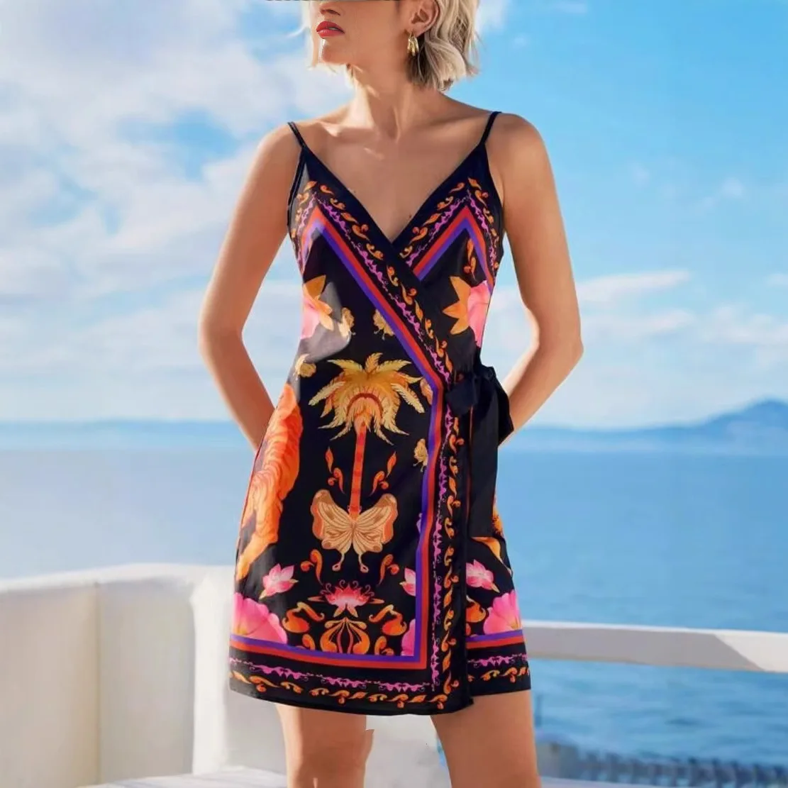 Fashion Vintage Pattern Printed A-line Dress New Lady V-neck Sleeveless Suspenders Dress Off Shoulder Summer Beach Short Dress
Fashion Vintage Pattern Printed A-line Dress New Lady V-neck Sleeveless Suspenders Dress Off Shoulder Summer Beach Short Dress