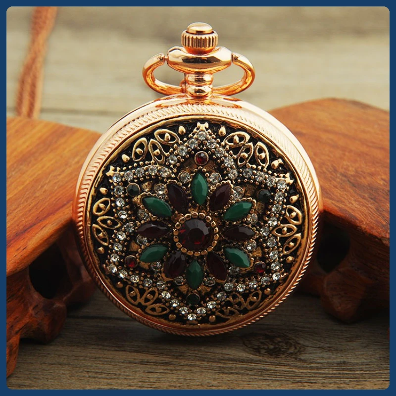 Vintage Pocket Watch Men's and Women's Fashion Diamond Clamshell Quartz Pocket Watch Children's Holiday Gifts
Vintage Pocket Watch Men's and Women's Fashion Diamond Clamshell Quartz Pocket Watch Children's Holiday Gifts