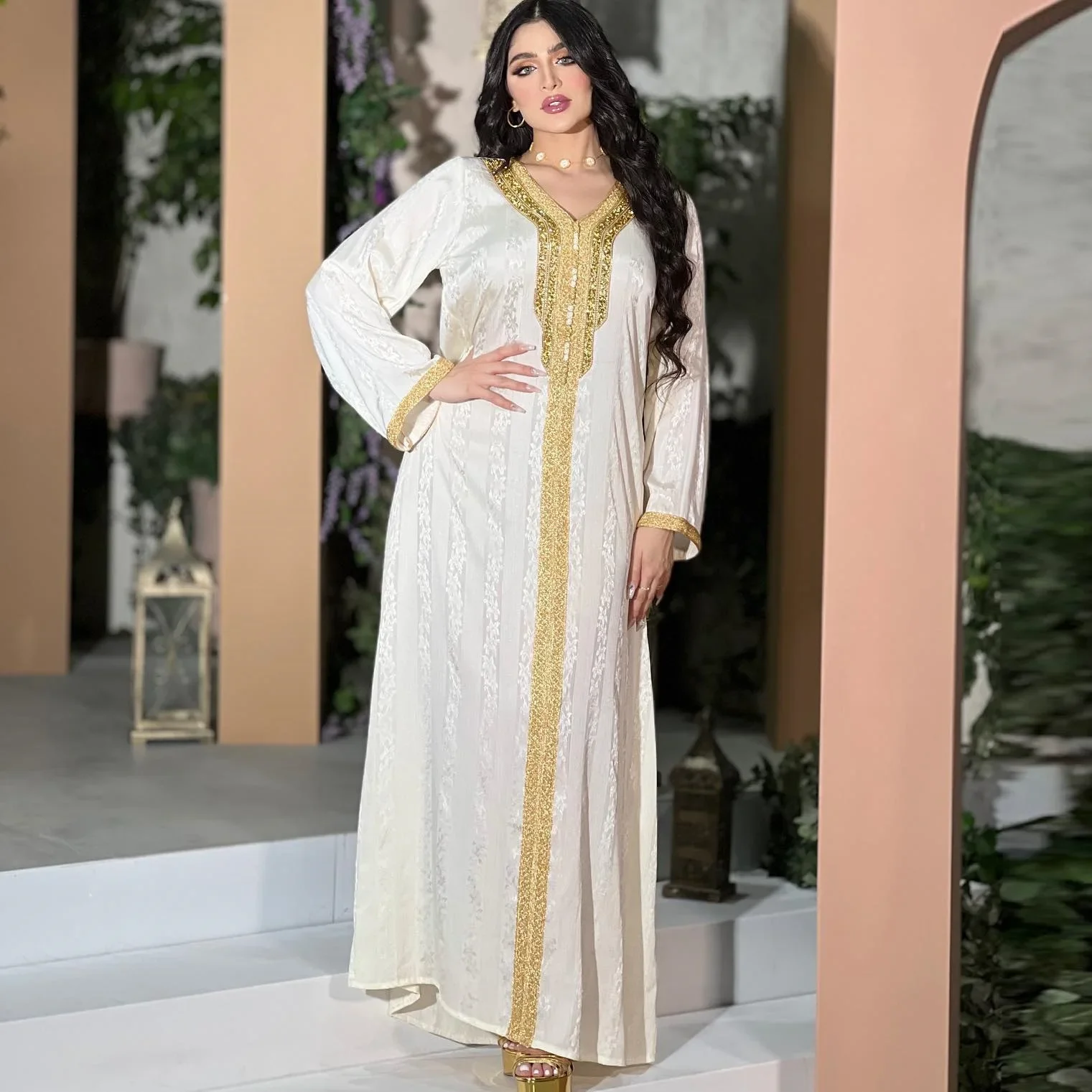White Satin Muslim Dress Women Abaya Long Sleeve Islam Clothing Abayas Women Dubai Kaftan Turkish Modesty Robe V-neck Long Dress
White Satin Muslim Dress Women Abaya Long Sleeve Islam Clothing Abayas Women Dubai Kaftan Turkish Modesty Robe V-neck Long Dress