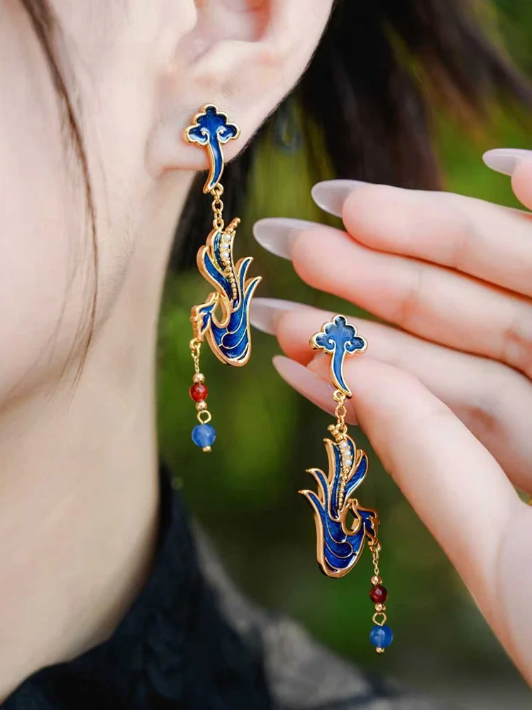 Gold Plated Museum Quality Phoenix Crown Earrings Chinese National Museum Creative Gift Blue Color Scheme Couple Friendly
Gold Plated Museum Quality Phoenix Crown Earrings Chinese National Museum Creative Gift Blue Color Scheme Couple Friendly