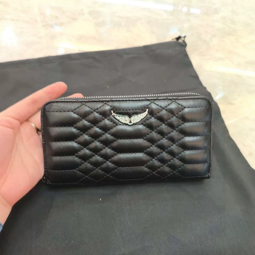 Новая складная сумка-органайзер из ПУ с вышивкой стразами и нитями, кошелек для карт, дорожный футляр для украшений, подарок для женщин, модель 2026 года
Новая складная сумка-органайзер из ПУ с вышивкой стразами и нитями, кошелек для карт, дорожный футляр для украшений, подарок для женщин, модель 2026 года