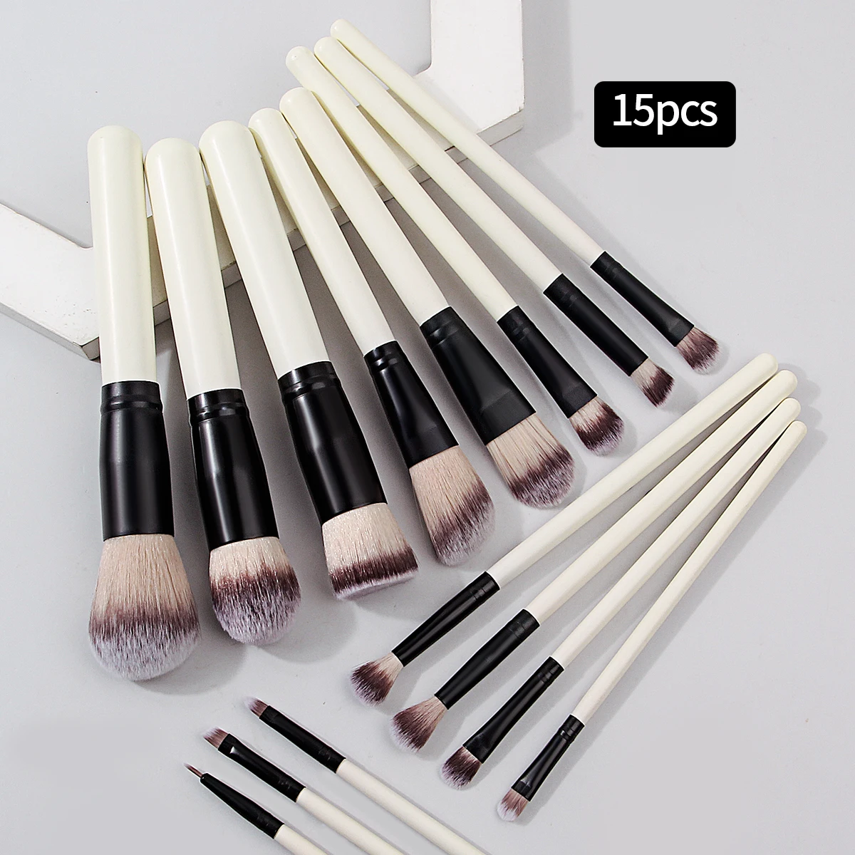 15Pcs Premium Makeup Brushes Set Foundation Brush with Eyeshadow Details Brushes Soft Bristle for Travel School Beginne
15Pcs Premium Makeup Brushes Set Foundation Brush with Eyeshadow Details Brushes Soft Bristle for Travel School Beginne