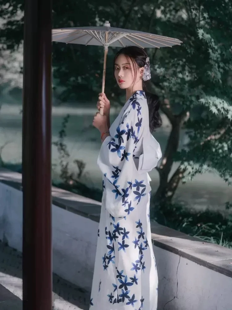 Women Japanese Style Modified Kimono with Obi Retro Photography Long Dress Blue Floral Prints Traditional Yukata Cos Costume
Women Japanese Style Modified Kimono with Obi Retro Photography Long Dress Blue Floral Prints Traditional Yukata Cos Costume