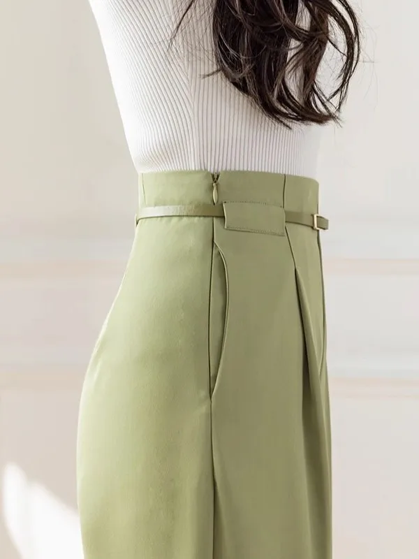 High Waist Wide Leg Pants Women's Summer Thin New Loose Slimming Casual Pants Drapey Loose Fit Suit Pants Comfortable Polyest...
High Waist Wide Leg Pants Women's Summer Thin New Loose Slimming Casual Pants Drapey Loose Fit Suit Pants Comfortable Polyest...