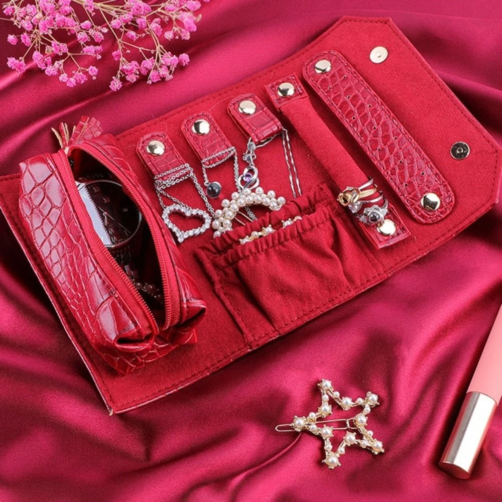 Кожаный футляр для ювелирных изделий с узором аллигатора, съемный органайзер для ювелирных изделий с защитой от ударов, большая вместимость, серьги-кольца
Кожаный футляр для ювелирных изделий с узором аллигатора, съемный органайзер для ювелирных изделий с защитой от ударов, большая вместимость, серьги-кольца