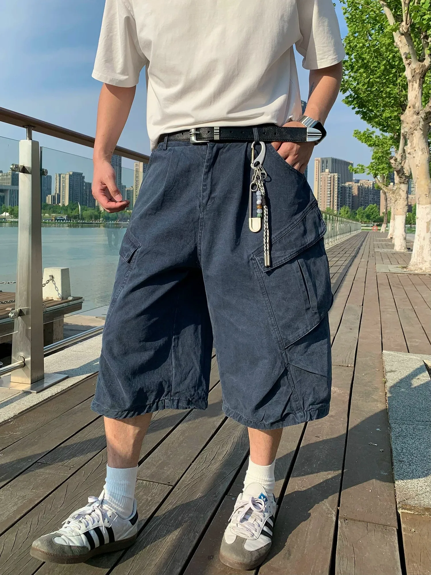 SNIPESITE Summer American Retro Washed Multi-Pocket Pleated Loose Casual Seven-Quarter Shorts Men's Fashion Workwear Cotton
SNIPESITE Summer American Retro Washed Multi-Pocket Pleated Loose Casual Seven-Quarter Shorts Men's Fashion Workwear Cotton