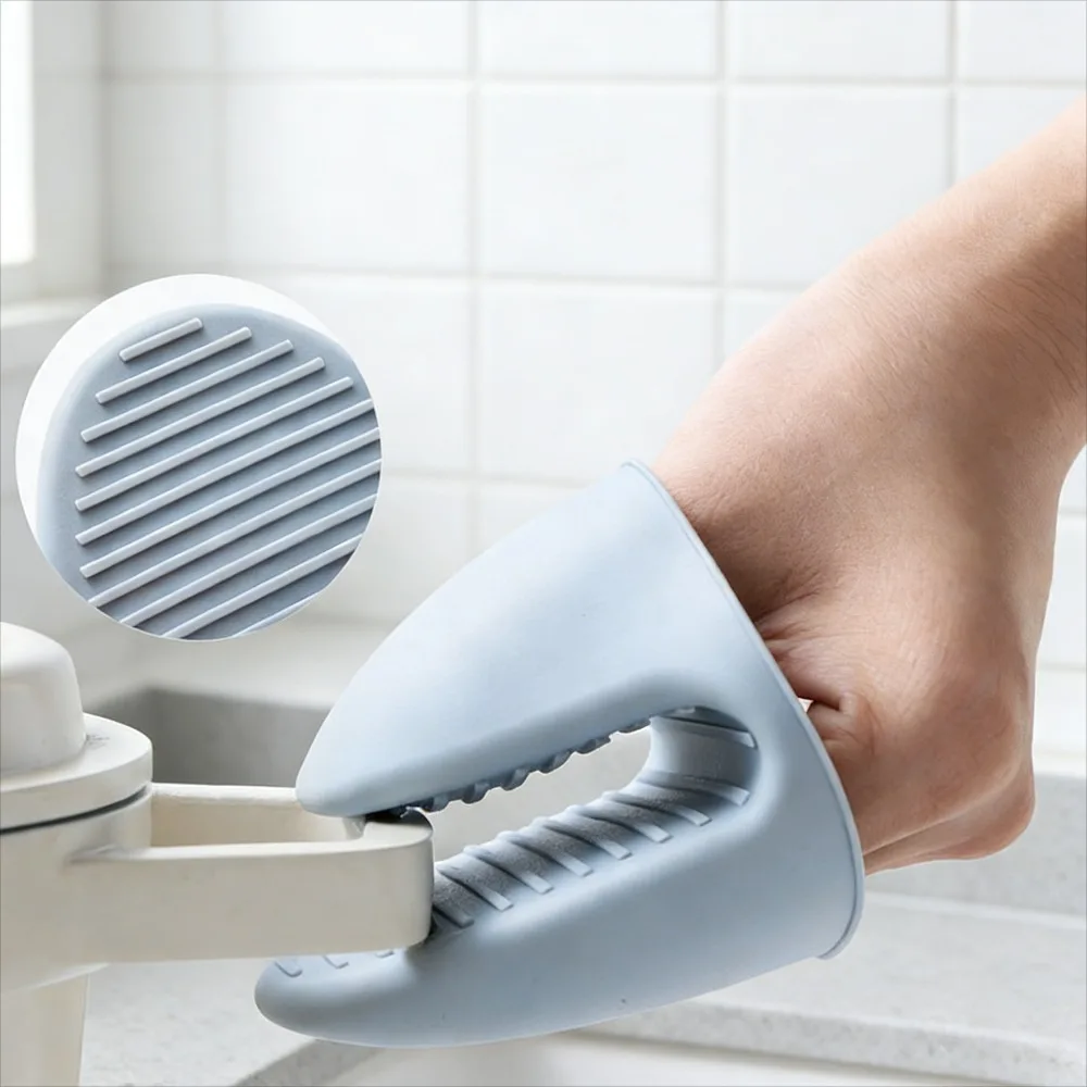 Силиконовые утолщенные теплоизоляционные перчатки против ожогов, духовка для выпечки, микроволновая печь, силиконовая теплоизоляция, зажим для рук, кухонная кастрюля, ручка
Силиконовые утолщенные теплоизоляционные перчатки против ожогов, духовка для выпечки, микроволновая печь, силиконовая теплоизоляция, зажим для рук, кухонная кастрюля, ручка