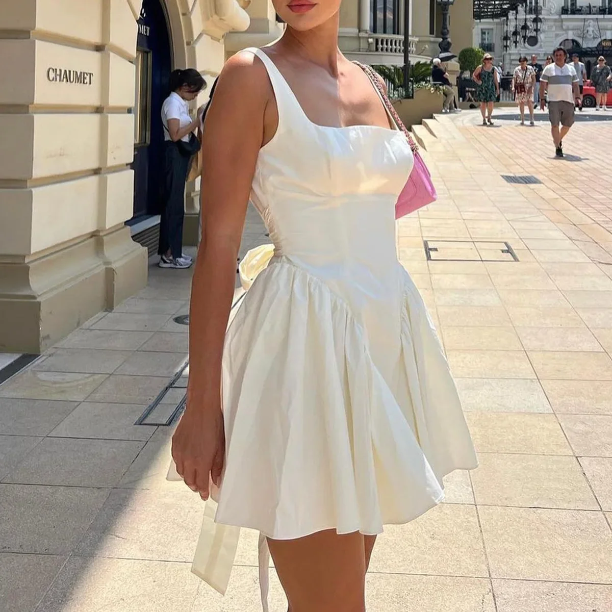 2025 New Summer Sexy Square Collar Backless Party Dresses Mini White Drape A Line Night Date Dress Big Bow Women New in Dress
2025 New Summer Sexy Square Collar Backless Party Dresses Mini White Drape A Line Night Date Dress Big Bow Women New in Dress