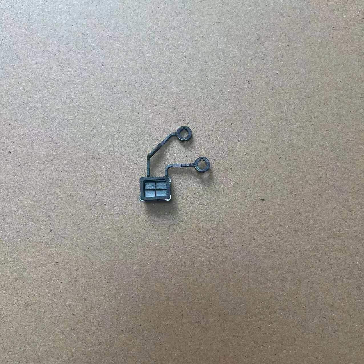 FOR Dell G15 5510 5511 5515 5520 5525 Switch button cap, power-on small board cable
FOR Dell G15 5510 5511 5515 5520 5525 Switch button cap, power-on small board cable