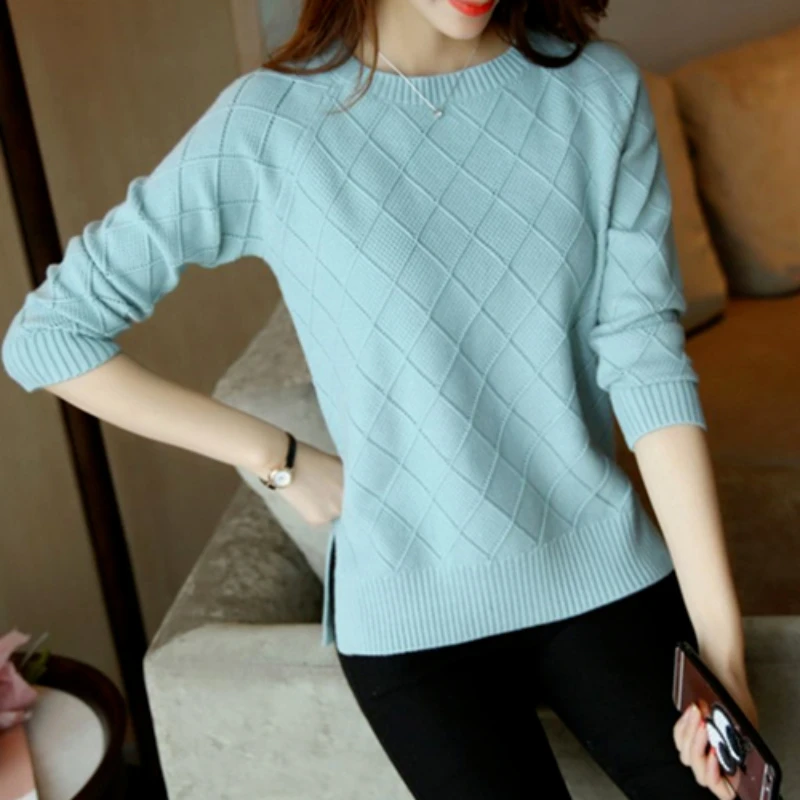 2023 Autumn and Winter New Loose Knitted Pullover Sweater Women's Round Neck Solid Color Top Winter Clothes Women
2023 Autumn and Winter New Loose Knitted Pullover Sweater Women's Round Neck Solid Color Top Winter Clothes Women