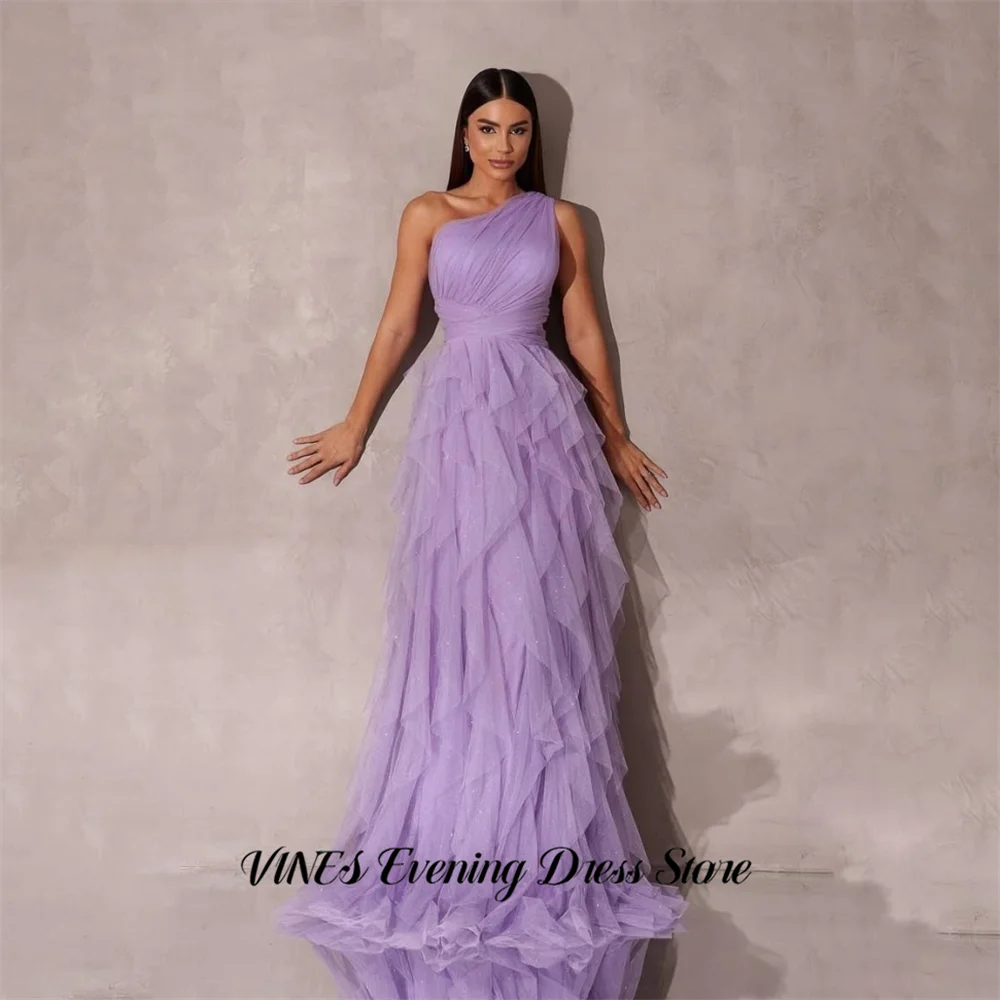 VINES Lilac Tulle Evening Dress One Shoulder Prom Dresses Tiered Ruffled Formal Gown A Line robe de bal for Woman Customized
VINES Lilac Tulle Evening Dress One Shoulder Prom Dresses Tiered Ruffled Formal Gown A Line robe de bal for Woman Customized