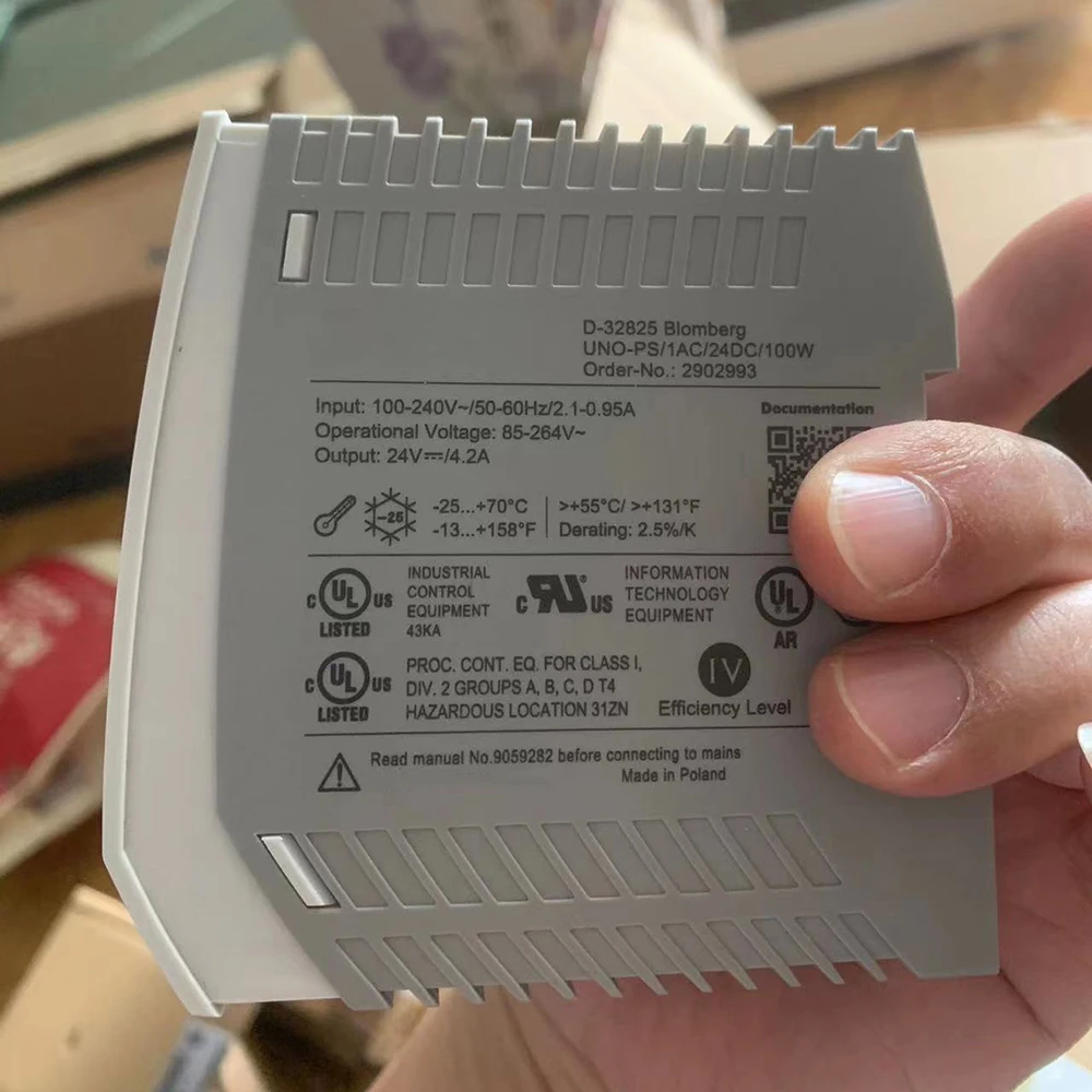 Power Supply UNO-PS/1AC/24DC/100W 2902993
Power Supply UNO-PS/1AC/24DC/100W 2902993