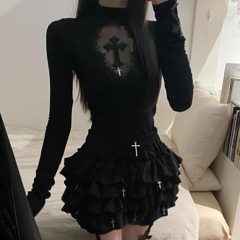 Dark Gothic Lolita 2 Piece Set Women Sexy High Neck Cross Hollow Slim Bottom T-shirt Mini Pleated Skirt Female Harajuku Y2k Suit
Dark Gothic Lolita 2 Piece Set Women Sexy High Neck Cross Hollow Slim Bottom T-shirt Mini Pleated Skirt Female Harajuku Y2k Suit