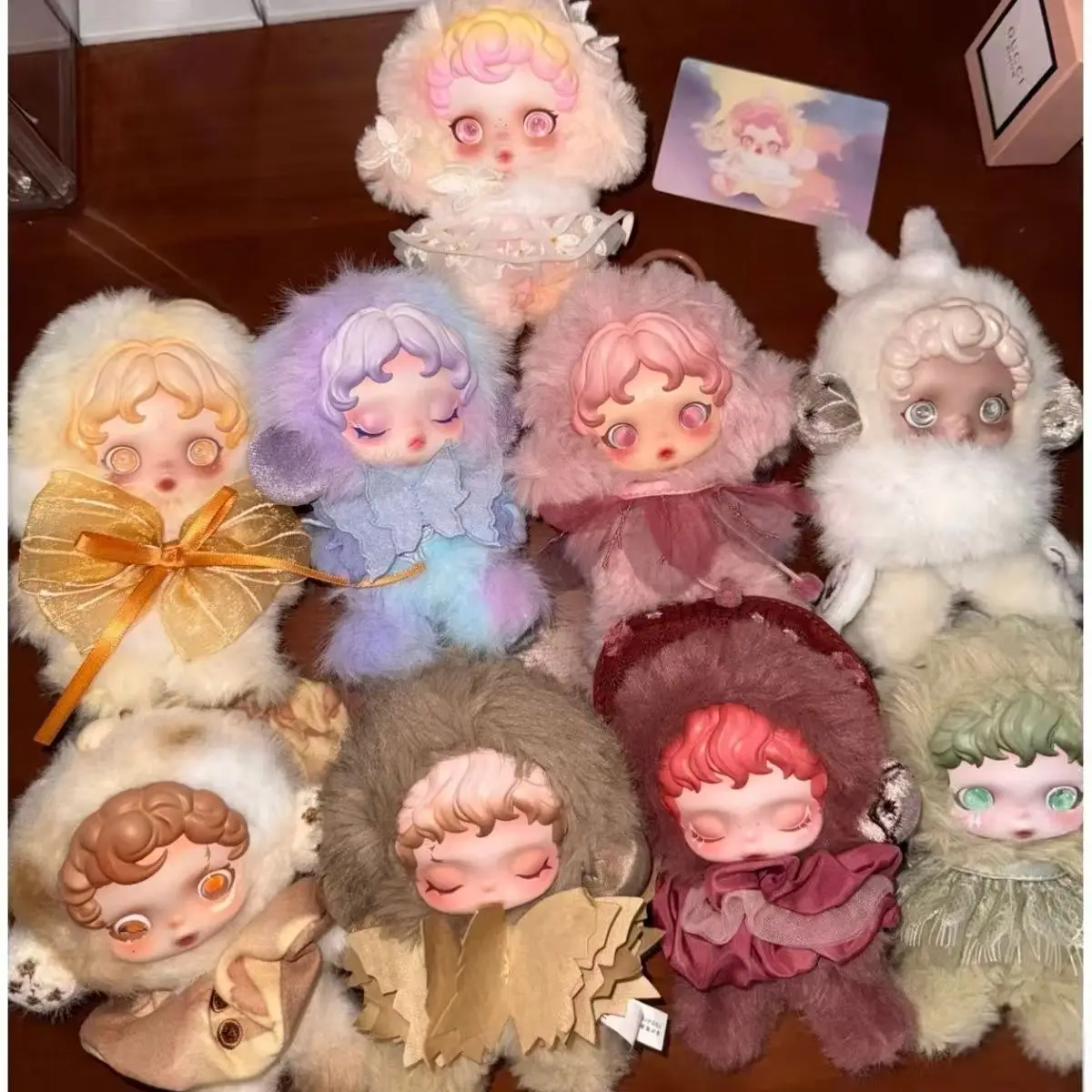 Подлинная POPMART Bubble Mart SKULLPANDA легкая садовая серия SP подвеска второго поколения слепая коробка подарки высокой красоты
Подлинная POPMART Bubble Mart SKULLPANDA легкая садовая серия SP подвеска второго поколения слепая коробка подарки высокой красоты