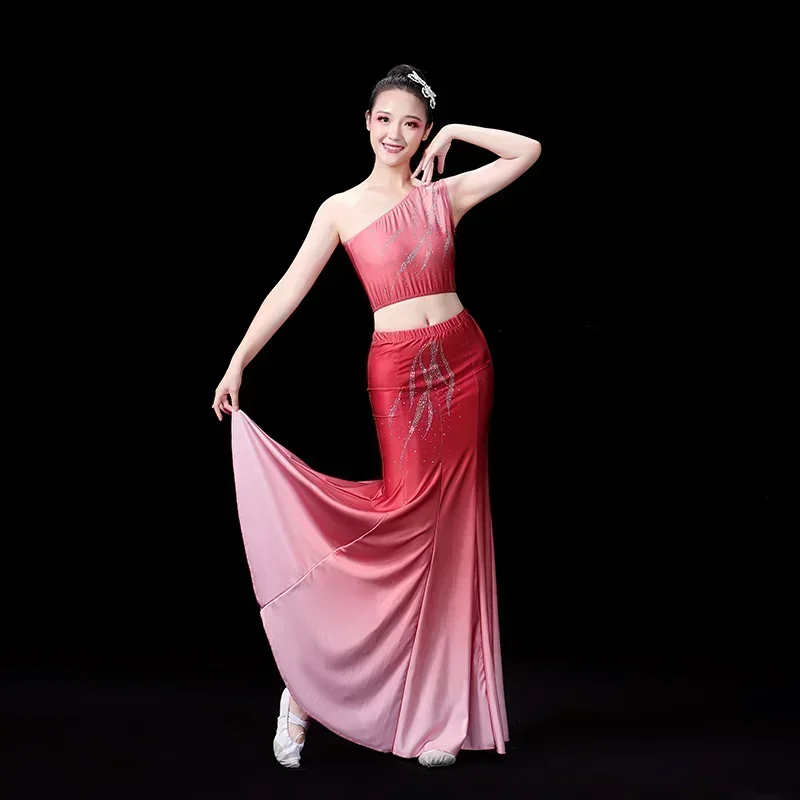 New Arrivel Dai Dance Costumes Fish Tail Leotard Dancewear Ladies Elegance Peacock Stage Perfromance Dress Folk Dancing Costume
New Arrivel Dai Dance Costumes Fish Tail Leotard Dancewear Ladies Elegance Peacock Stage Perfromance Dress Folk Dancing Costume