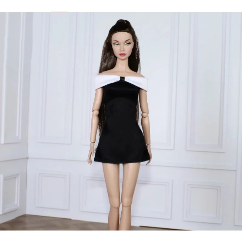 New styles of good quality clothes and dressess skirts suits coat for your BB OB24 dolls BM42
New styles of good quality clothes and dressess skirts suits coat for your BB OB24 dolls BM42