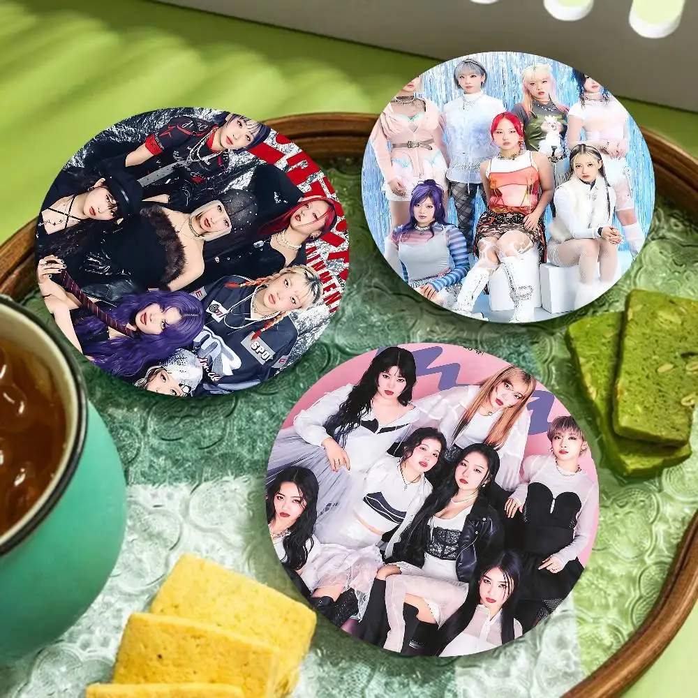 H-HANA Kpop Wooden Coaster Colour Printing Cup Mat Home Desk Decoration Gifts
H-HANA Kpop Wooden Coaster Colour Printing Cup Mat Home Desk Decoration Gifts