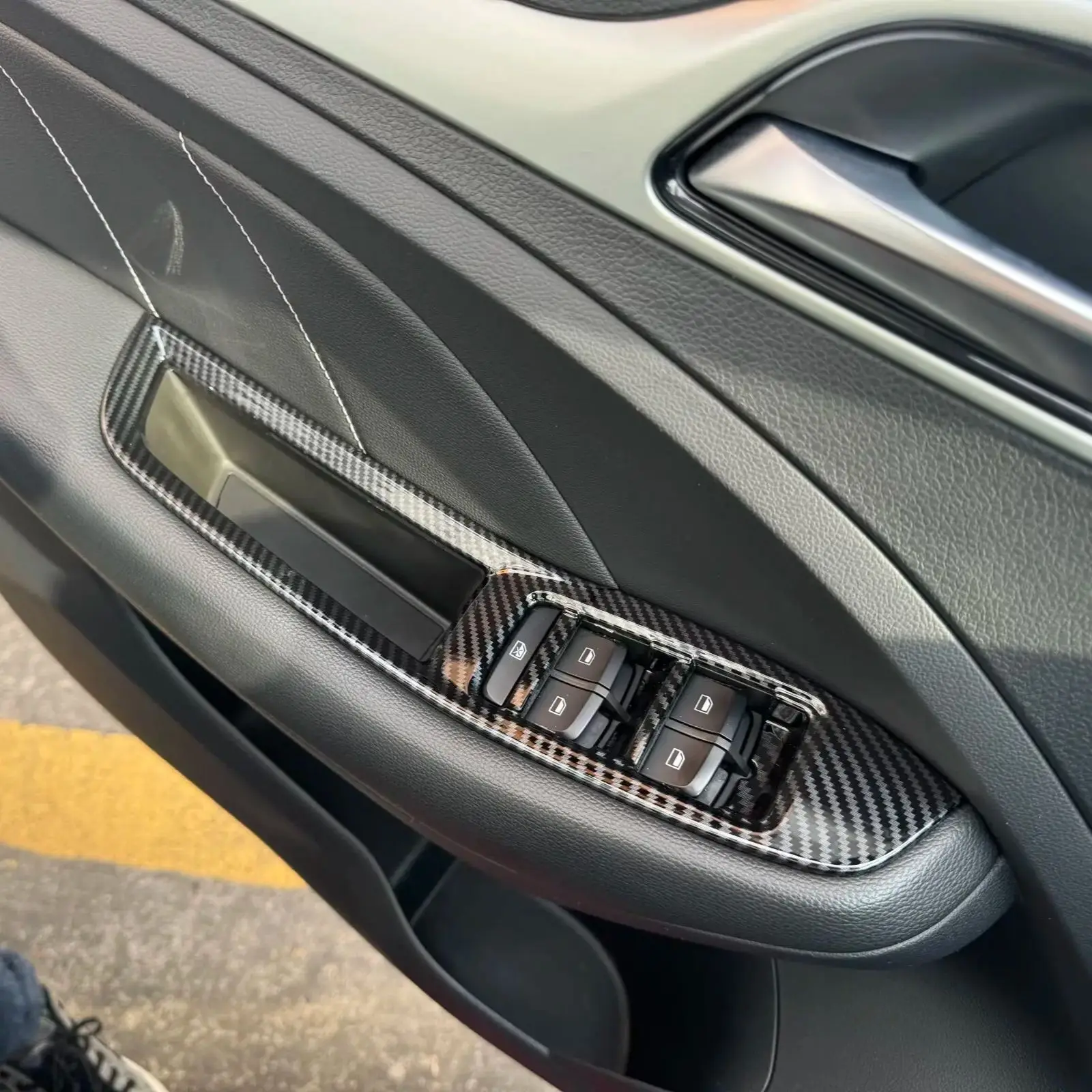Для MG ZS 2018 2019 2020 2021 2022 2023 2024 панель управления переключателем для межкомнатных дверей и окон, кнопки отделки, крышка, автомобильные аксессуары
Для MG ZS 2018 2019 2020 2021 2022 2023 2024 панель управления переключателем для межкомнатных дверей и окон, кнопки отделки, крышка, автомобильные аксессуары