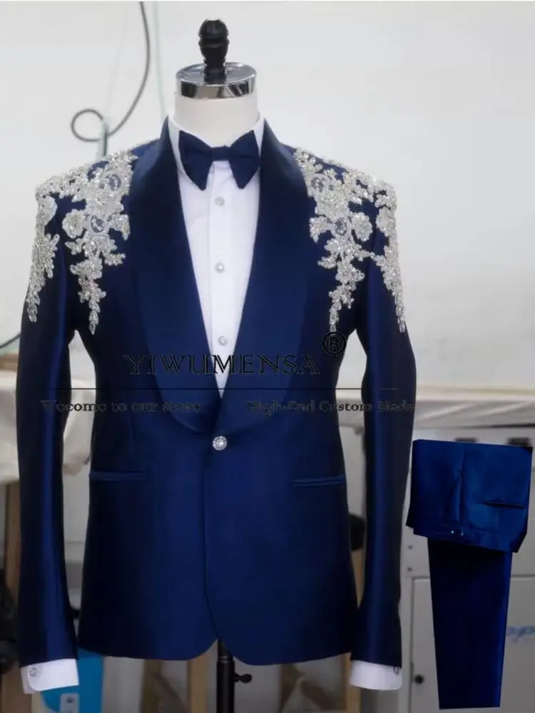Luxury Suits Men Wedding Sparkly Beaded Appliques Prom Blazer Shawl Lapel Jacket Pants 2 Piece Groom Tuxedo Customized Dresses
Luxury Suits Men Wedding Sparkly Beaded Appliques Prom Blazer Shawl Lapel Jacket Pants 2 Piece Groom Tuxedo Customized Dresses