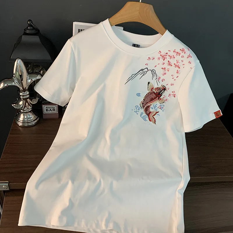 Koi embroidery printed trendy summer new short sleeved T-shirt Men's Half sleeved slim fit Chinese style casual retro Top
Koi embroidery printed trendy summer new short sleeved T-shirt Men's Half sleeved slim fit Chinese style casual retro Top
