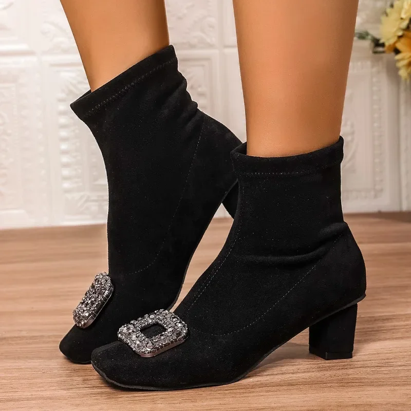 Ladies Shoes 2025 Hot Sale Back Zipper Women's Boots Fashion Crystal Modern Boots Women Sexy Pointed Toe Ankle Boots
Ladies Shoes 2025 Hot Sale Back Zipper Women's Boots Fashion Crystal Modern Boots Women Sexy Pointed Toe Ankle Boots