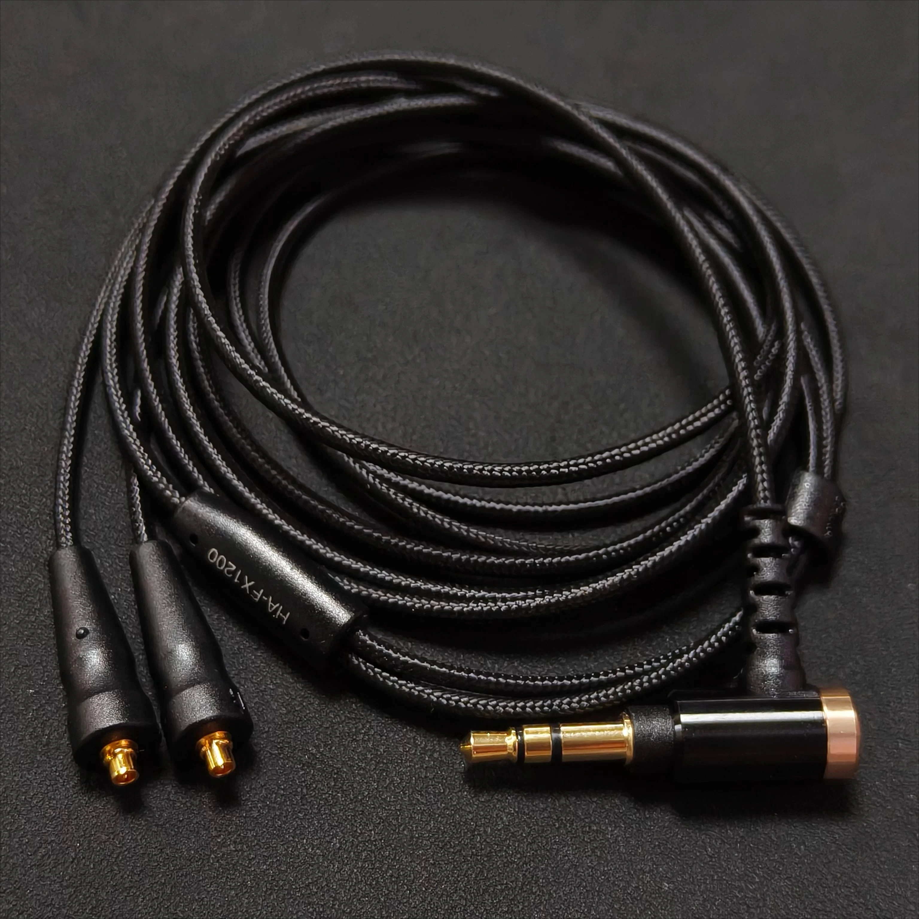 Big brand for JVC FX1200, MMCX 3.5mm 6N Oxygen-Free Copper Cable, compatible with standard MMCX interface.
Big brand for JVC FX1200, MMCX 3.5mm 6N Oxygen-Free Copper Cable, compatible with standard MMCX interface.