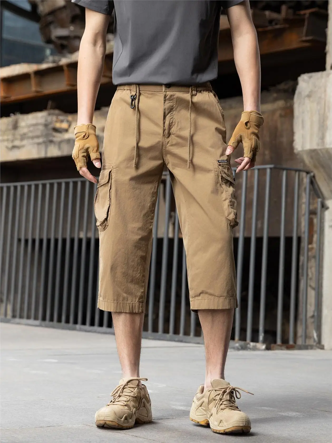 Men's Workwear Straight Leg Multi-Pocket Shorts Cotton Elastic Waist Casual Summer Shorts for Daily Wear Comfortable Fit
Men's Workwear Straight Leg Multi-Pocket Shorts Cotton Elastic Waist Casual Summer Shorts for Daily Wear Comfortable Fit