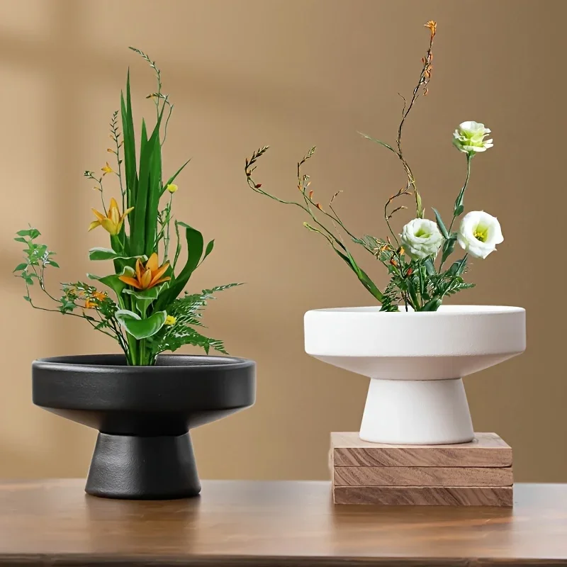 Creative Minimalist Kenzan Flower Pot Ceramic Vase Wholesale Direct Sale Chinese Decor
Creative Minimalist Kenzan Flower Pot Ceramic Vase Wholesale Direct Sale Chinese Decor