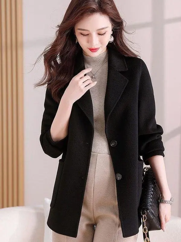 Женское шерстяное пальто средней длины, приталенное, на двух пуговицах, маленький размер, повседневное, теплое, для осени и зимы
Женское шерстяное пальто средней длины, приталенное, на двух пуговицах, маленький размер, повседневное, теплое, для осени и зимы