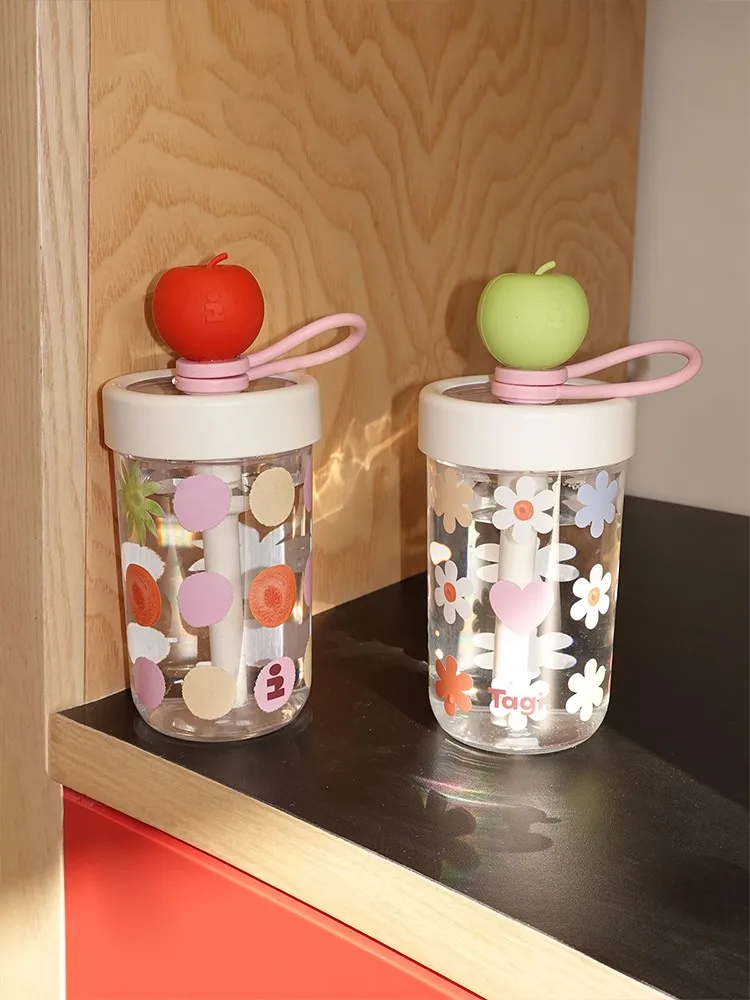 Portable Lightweight Large Capacity Coffee Cup with Straw Cute Design Creative Gift Transparent Water Bottle Tagi Brand
Portable Lightweight Large Capacity Coffee Cup with Straw Cute Design Creative Gift Transparent Water Bottle Tagi Brand