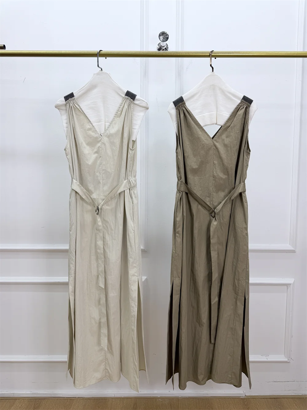 Women's V Neck Sleeveless Beaded Dress Belted Waist Dresses
Women's V Neck Sleeveless Beaded Dress Belted Waist Dresses