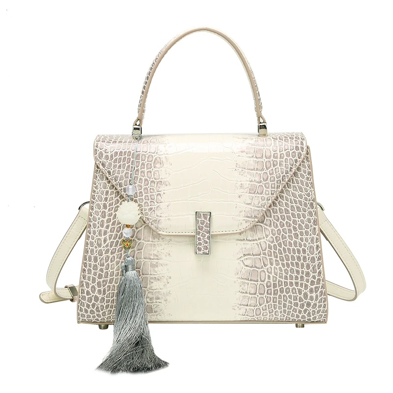 2025 New White Leather Women's Handbags Portable Small Shell Bag Popular Niche Design Single-shoulder Crossbody Bags
2025 New White Leather Women's Handbags Portable Small Shell Bag Popular Niche Design Single-shoulder Crossbody Bags