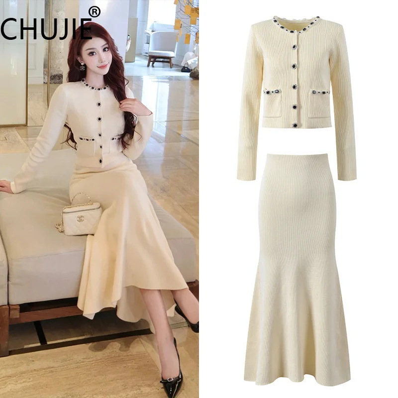 CHUJIE Women's Dress Set 2025 Spring/Summer New French Style Elegant Diamond Button Slimming Round Neck Top+fishtail Skirt Set
CHUJIE Women's Dress Set 2025 Spring/Summer New French Style Elegant Diamond Button Slimming Round Neck Top+fishtail Skirt Set
