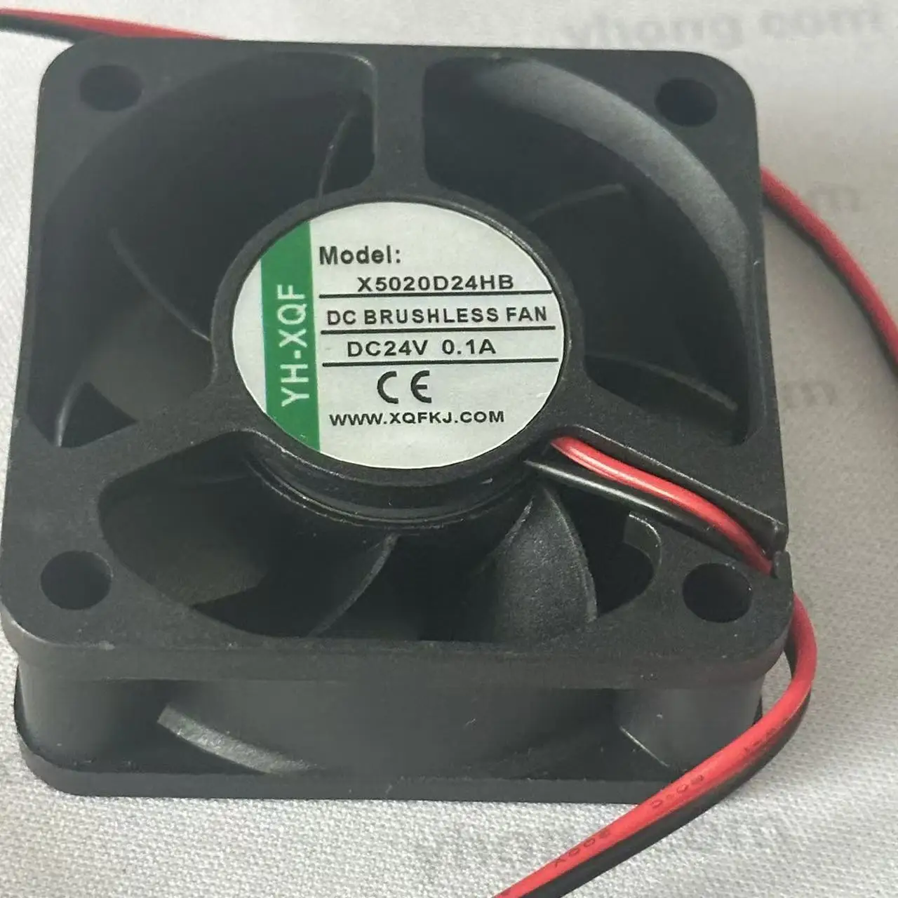 YH-XQF X5020D24HB Server Cooling Fan DC 24V 0.1A 50x50x20mm 2-Wire
YH-XQF X5020D24HB Server Cooling Fan DC 24V 0.1A 50x50x20mm 2-Wire