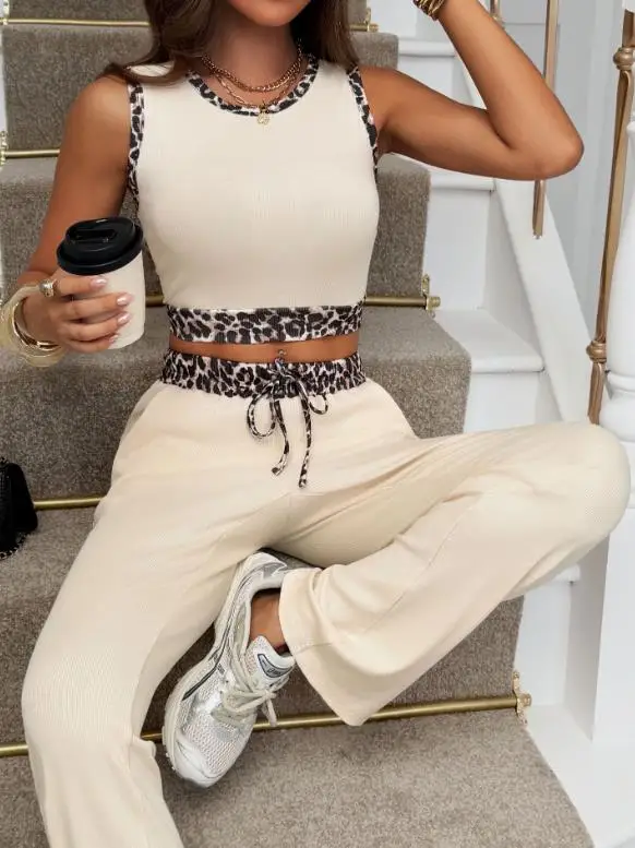 Women 2 Piece Outfits Pants Sets Autumn Winter Sports Casual Leopard Print Vest & Long Pants Two Piece Set for Women's Clothing
Women 2 Piece Outfits Pants Sets Autumn Winter Sports Casual Leopard Print Vest & Long Pants Two Piece Set for Women's Clothing