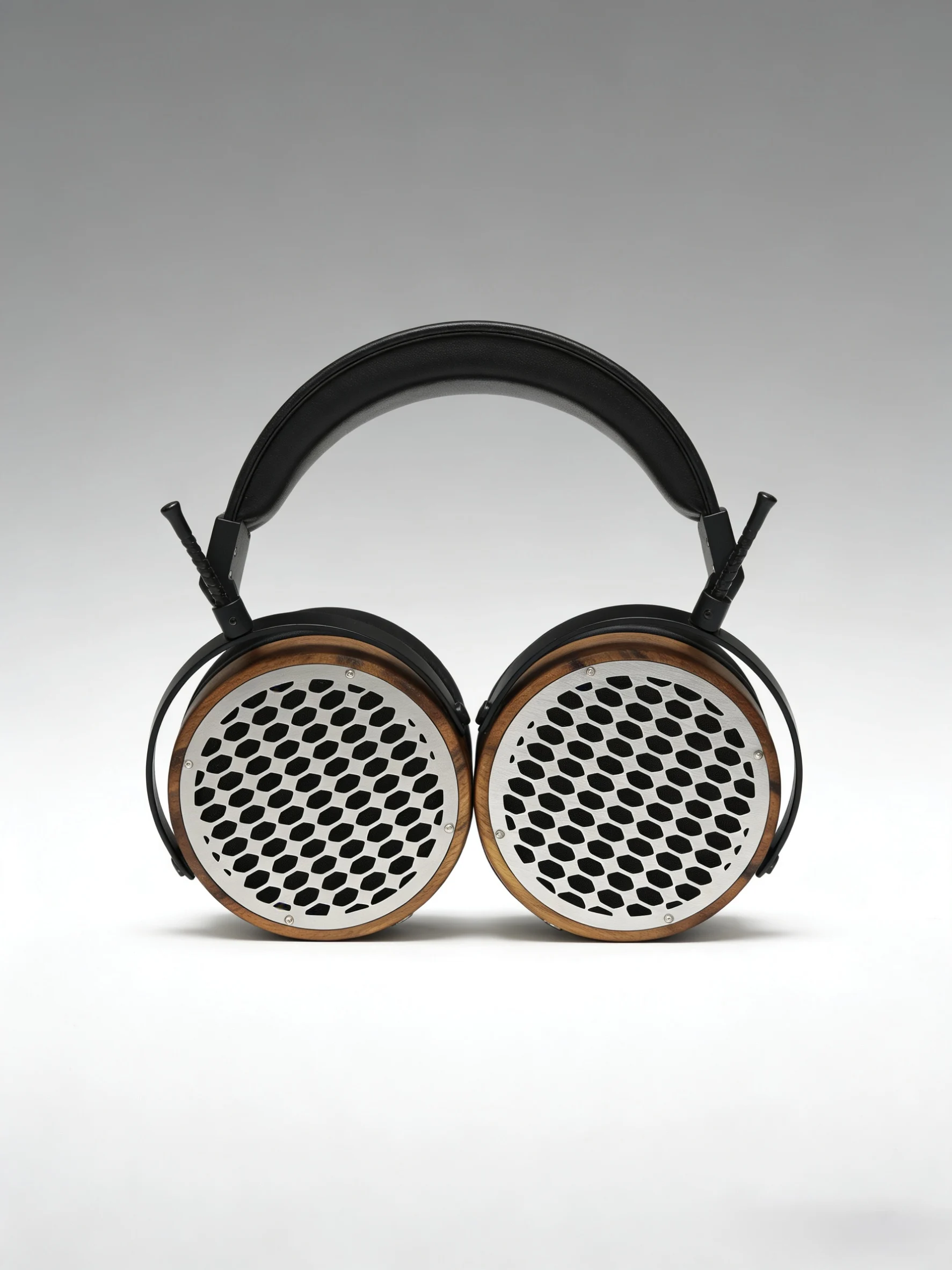 Headband-style wired high-end Hifi solid wood music headphones, open design, dual 3.5 plug bass, equipped with 60mm dual voice
Headband-style wired high-end Hifi solid wood music headphones, open design, dual 3.5 plug bass, equipped with 60mm dual voice