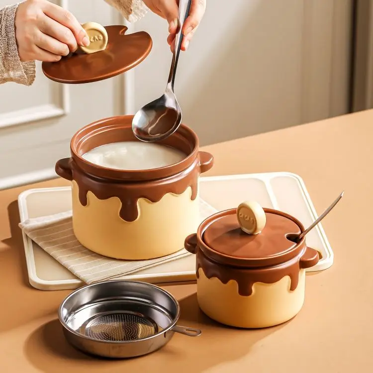 Honey & Chili Oil Ceramic Pot - Large Heat-Resistant Condiment Jar with Lid, Kitchen Storage for Countertop & Pantry Organizer
Honey & Chili Oil Ceramic Pot - Large Heat-Resistant Condiment Jar with Lid, Kitchen Storage for Countertop & Pantry Organizer
