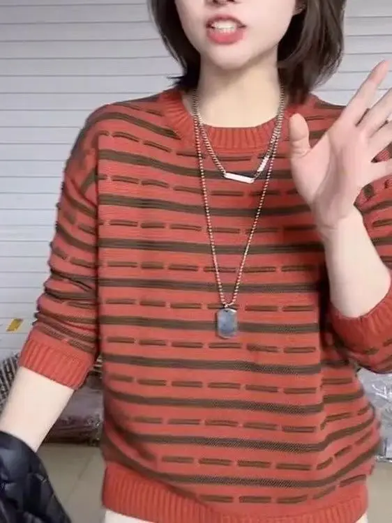 Модный полосатый вязаный свитер большого размера, женский осенний новый молодежный ботинговый длинный свек, круглый теплый топ
Модный полосатый вязаный свитер большого размера, женский осенний новый молодежный ботинговый длинный свек, круглый теплый топ