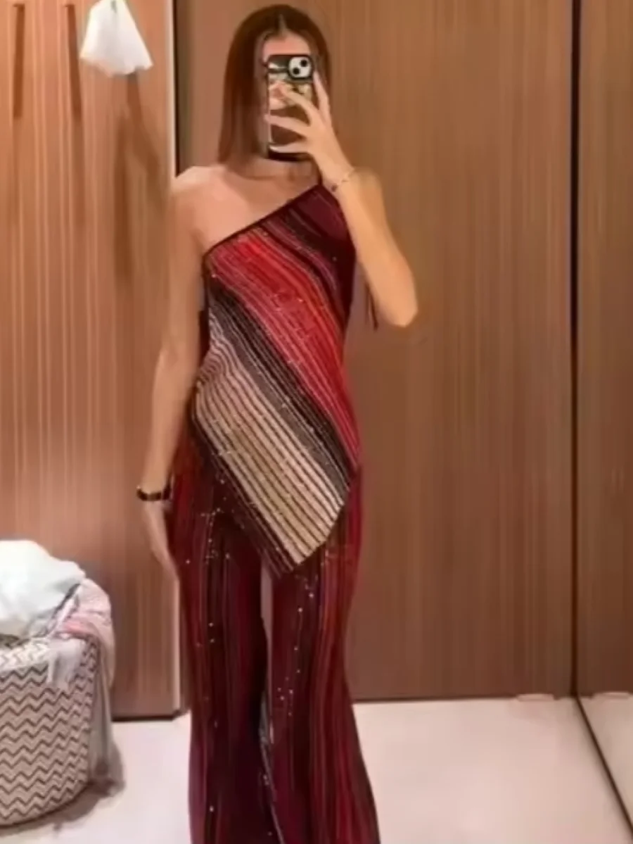Metallic Sequined Striped Women Knitted Set 2025 New Slanted Shoulder Sleeveless Sexy Camisole + Elastic Waist Straight Pants
Metallic Sequined Striped Women Knitted Set 2025 New Slanted Shoulder Sleeveless Sexy Camisole + Elastic Waist Straight Pants